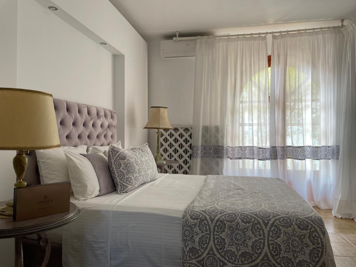 Byblos Mare-The Exclusive Beach Front Villa سكالا سوتيروس المظهر الخارجي الصورة