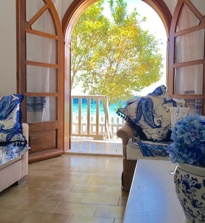 Byblos Mare-The Exclusive Beach Front Villa سكالا سوتيروس المظهر الخارجي الصورة
